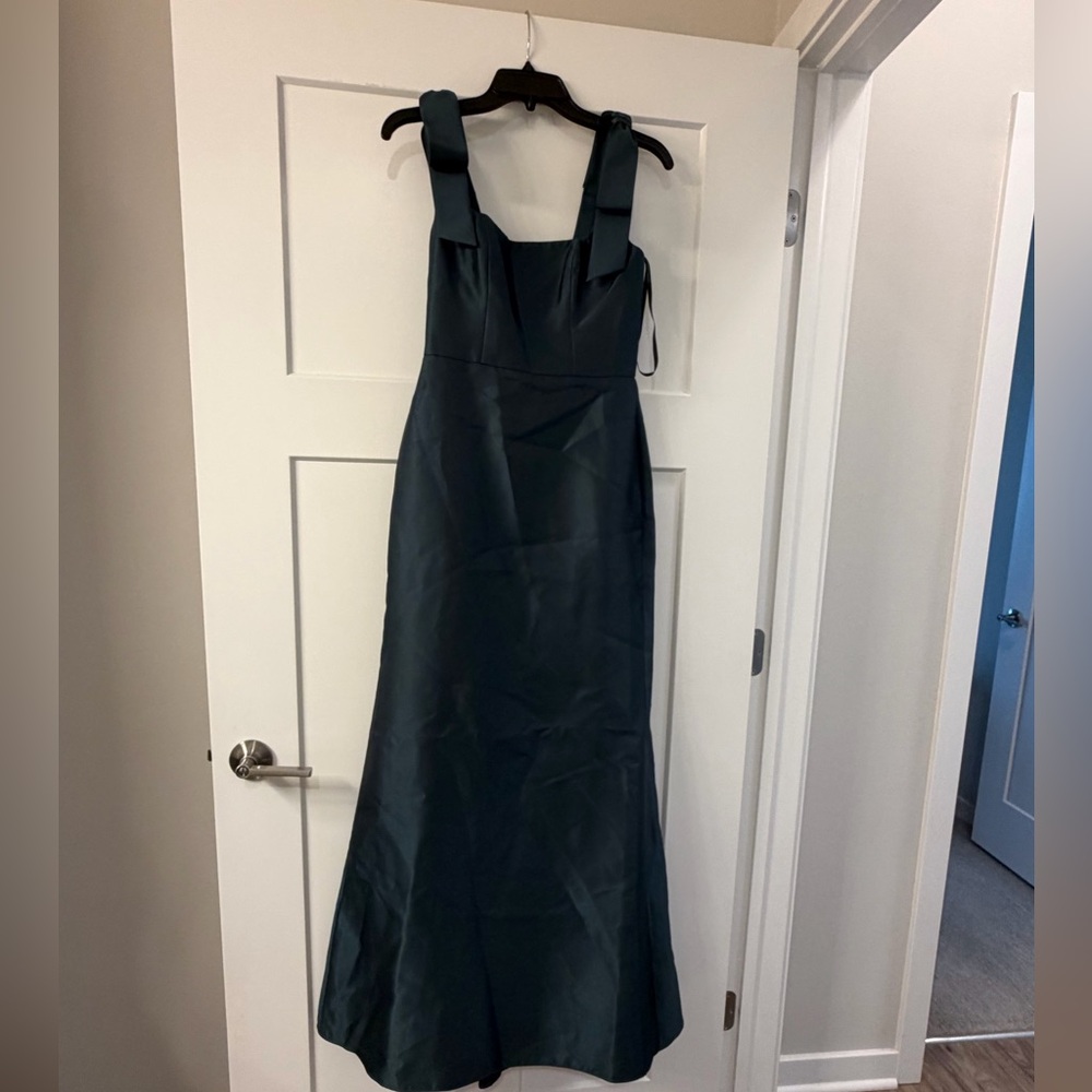 New ALFRED SUNG Bow Strap Satin Twill Trumpet Gown in color EverGreen - Picture 4 of 10